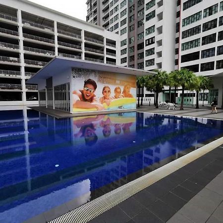 06- Austin Regency Taman Mount Austin Studio 4-5Pax Johor Bahru Exterior photo